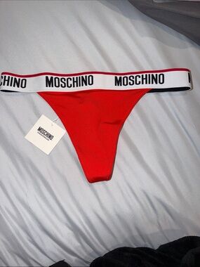 Moschino Red Branded Elastic Thong